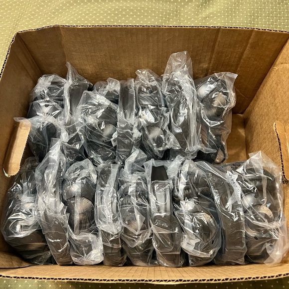 AVID EDUCATION AE-55
HEADPHONES with Microphone - BOX OF 16 BRAND NEW SEALED - Picture 6 of 7